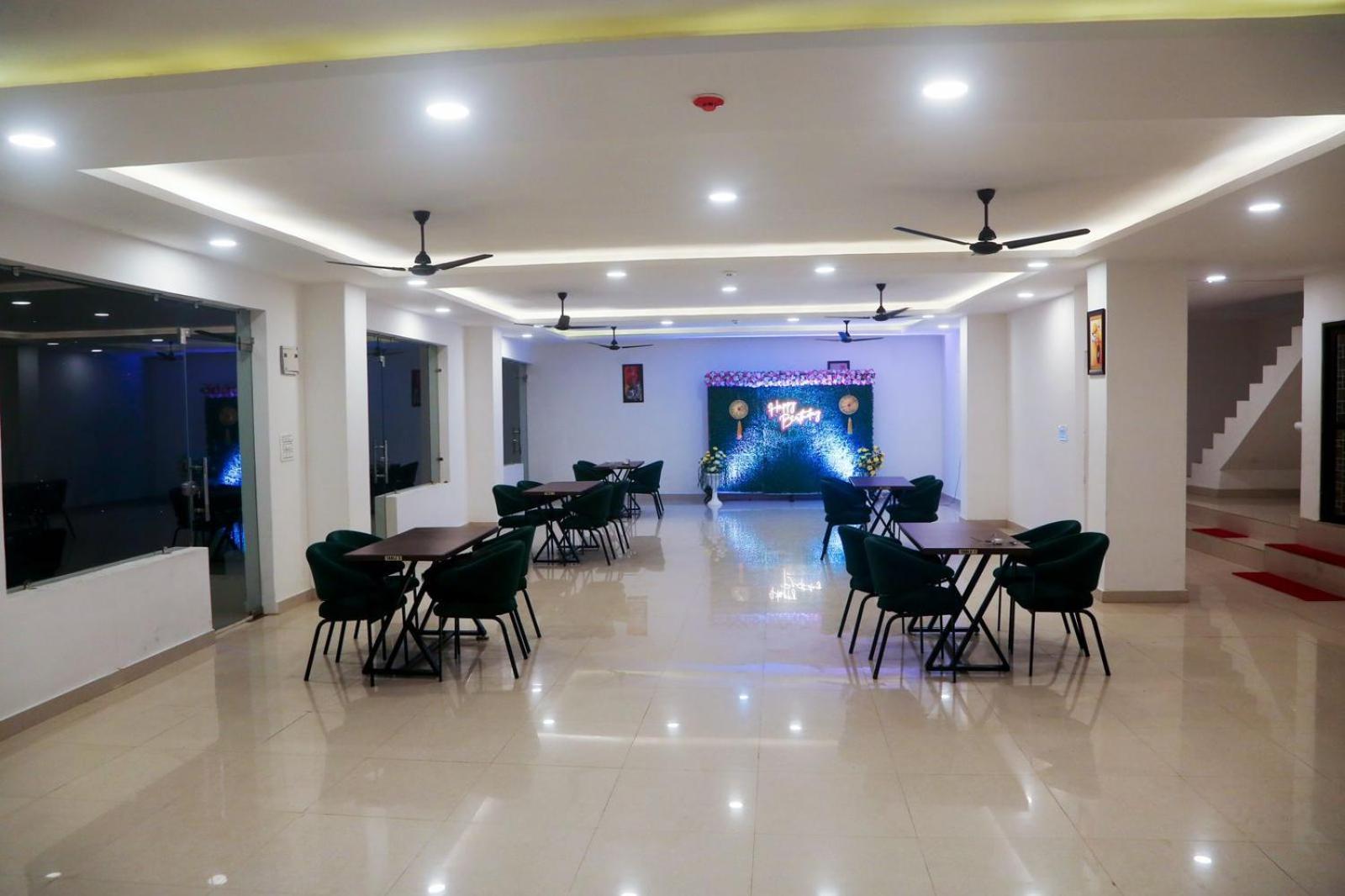 Hotel Candle Wood Чамба Экстерьер фото